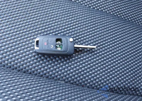 2015 Chevrolet Equinox Lt z USA, uszkodzony, nr VIN 2GNALBEK7F6136473